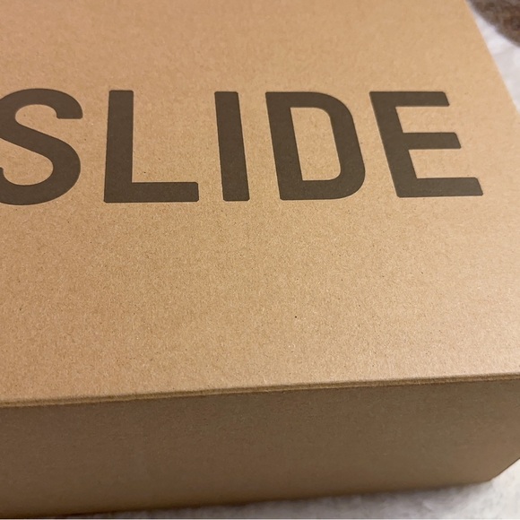 ❌SoldYeezy slide size 4M - Picture 3 of 4